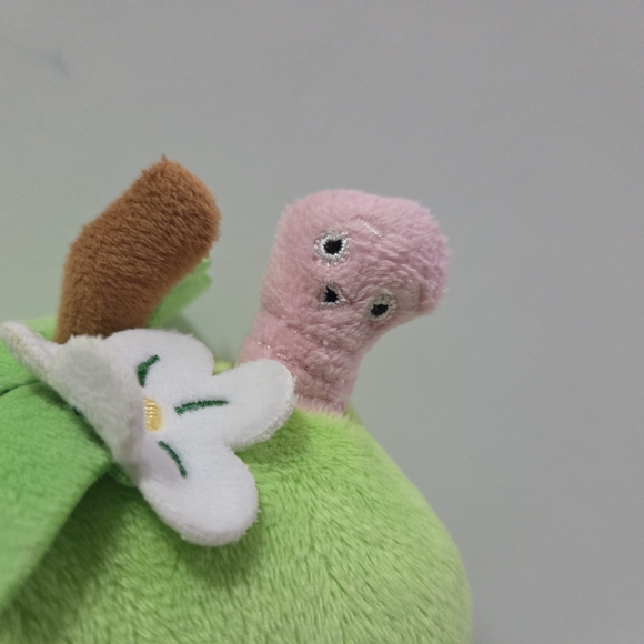 Shopkins Green Apple Blossom Plush Stuffed Soft Toy - Picture 3 of 9